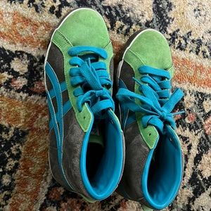 Onitsuka tiger brand high top shoes lightly worn